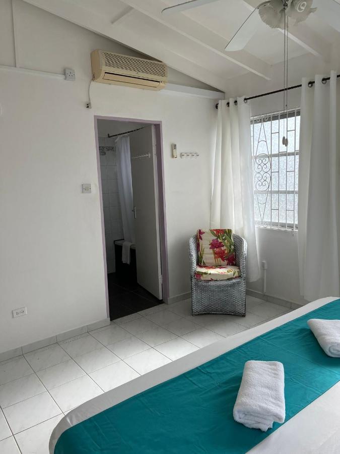 Home2Home Guesthouse كرايست تشيرش المظهر الخارجي الصورة